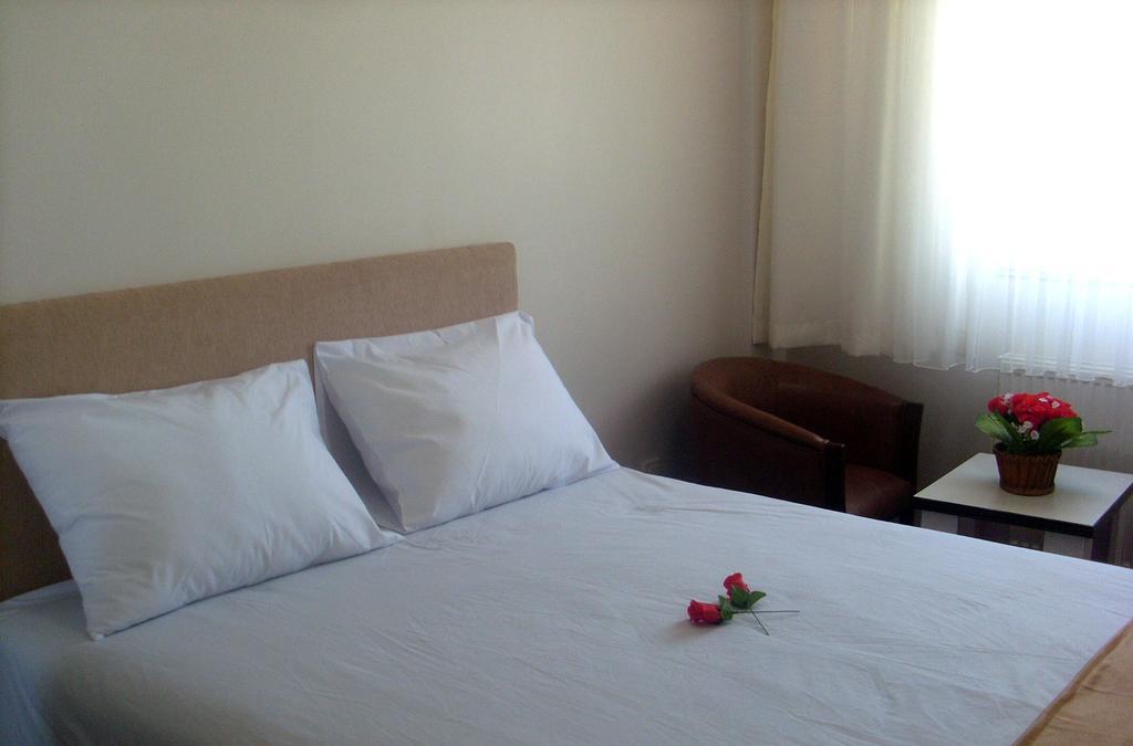 Butik Ertur Hotel Doğubayazıt Szoba fotó